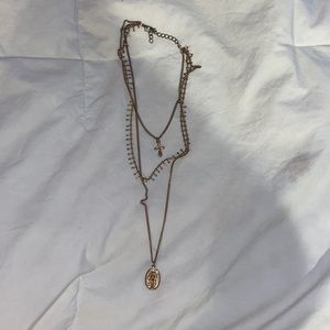 lot of 8 count gold necklaces/chokers